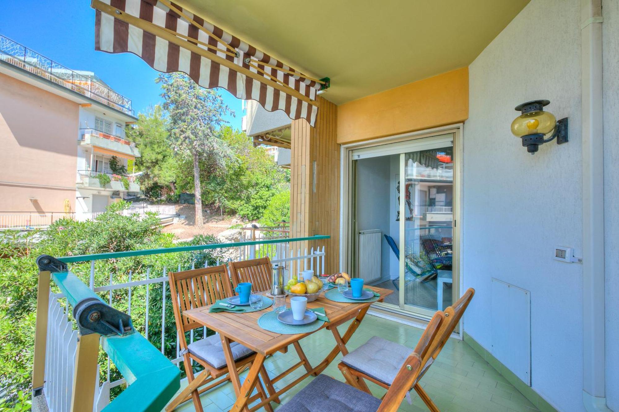 Casa Emma With Sea Glimpse - Happy Rentals 산레모 외부 사진
