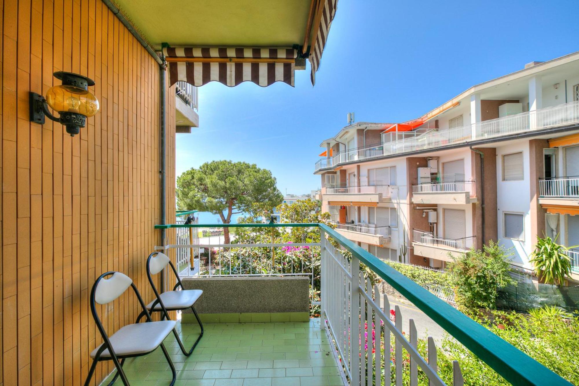 Casa Emma With Sea Glimpse - Happy Rentals 산레모 외부 사진